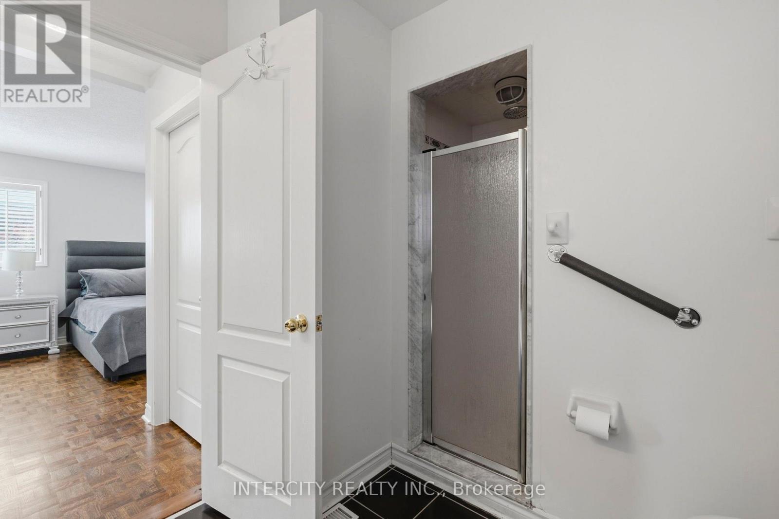 93 CHALONE CRESCENT - 23
