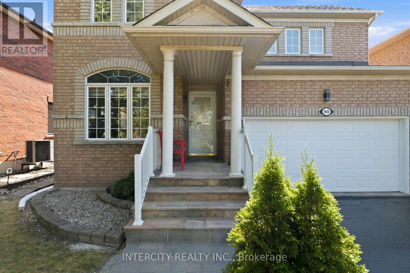 93 CHALONE CRESCENT - 3