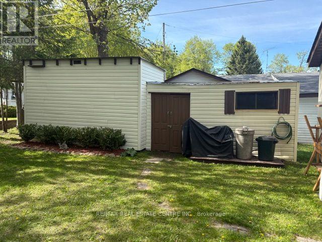 21 MAPLE GROVE VILLAGE ROAD - 26