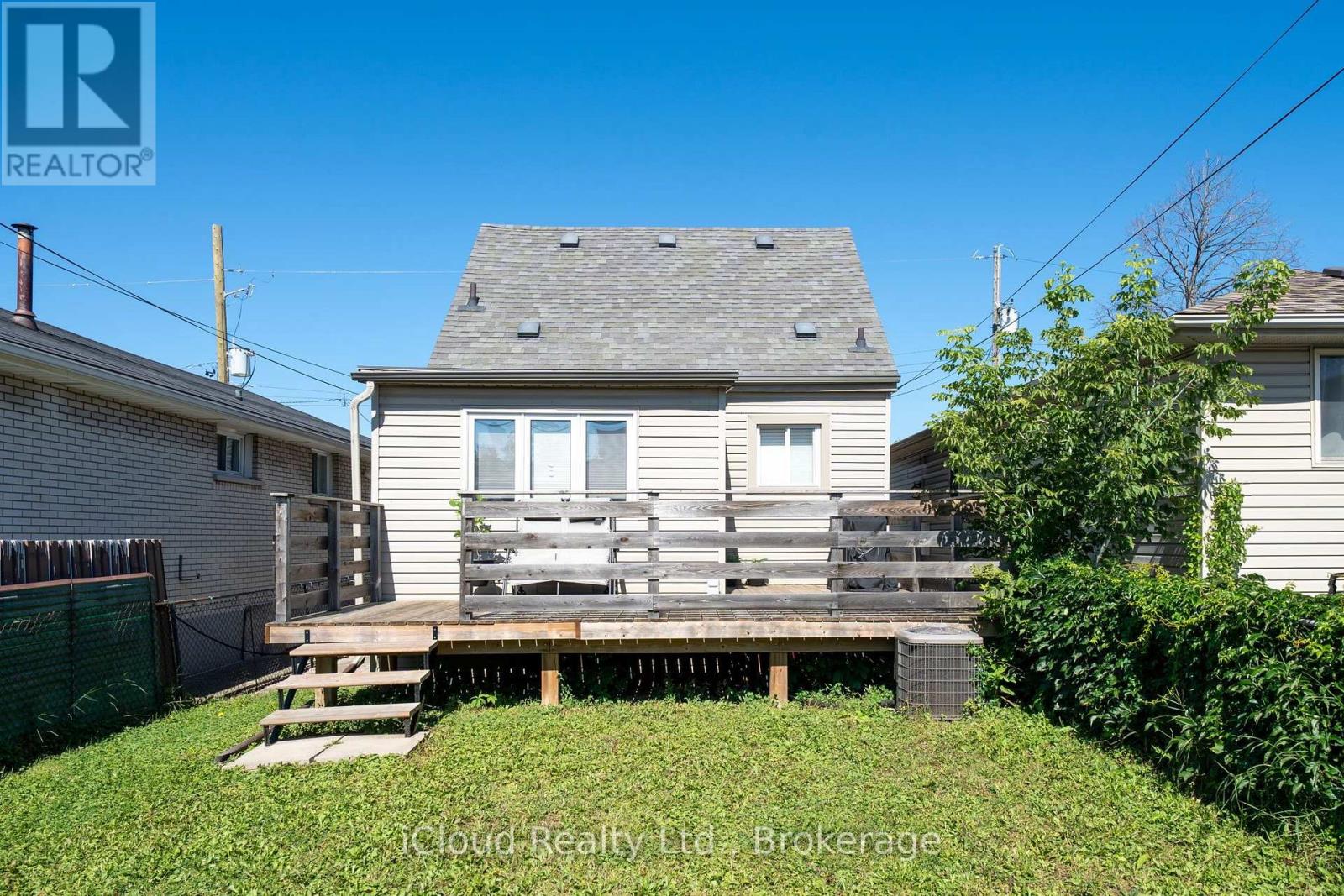 51 DELENA AVENUE S - 31