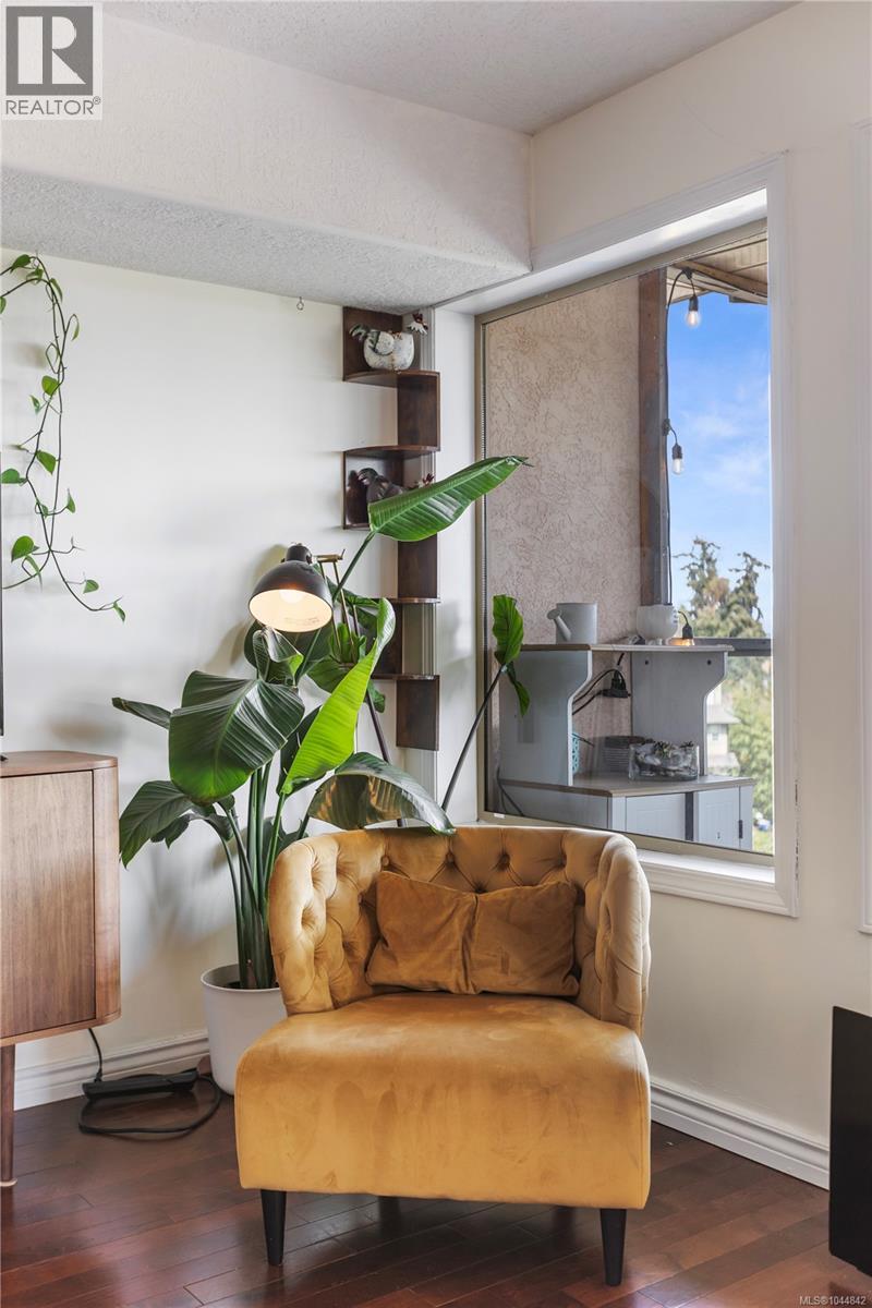  380 Crystalview Terrace, Langford
