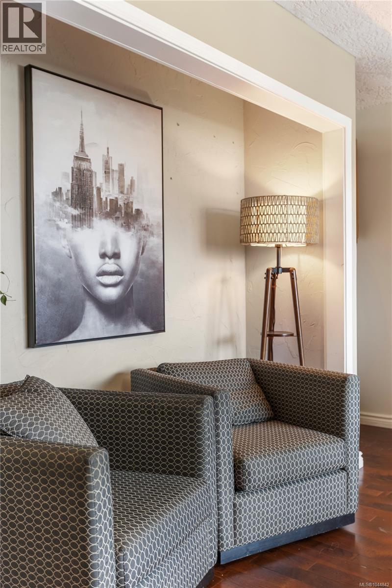  380 Crystalview Terrace, Langford