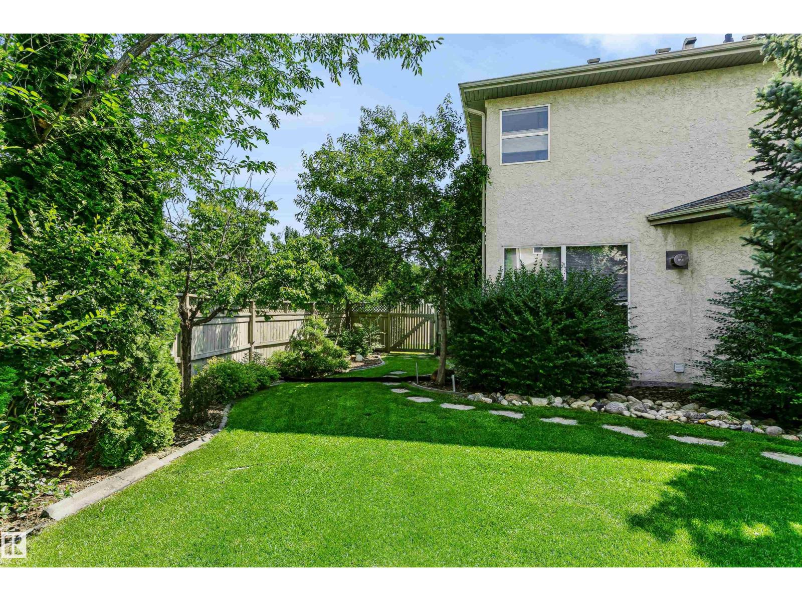 536 HIGHLAND DR - 42