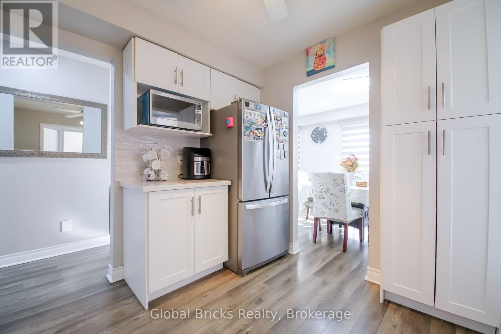 56 Winston Crescent, Whitby, ON photo 10