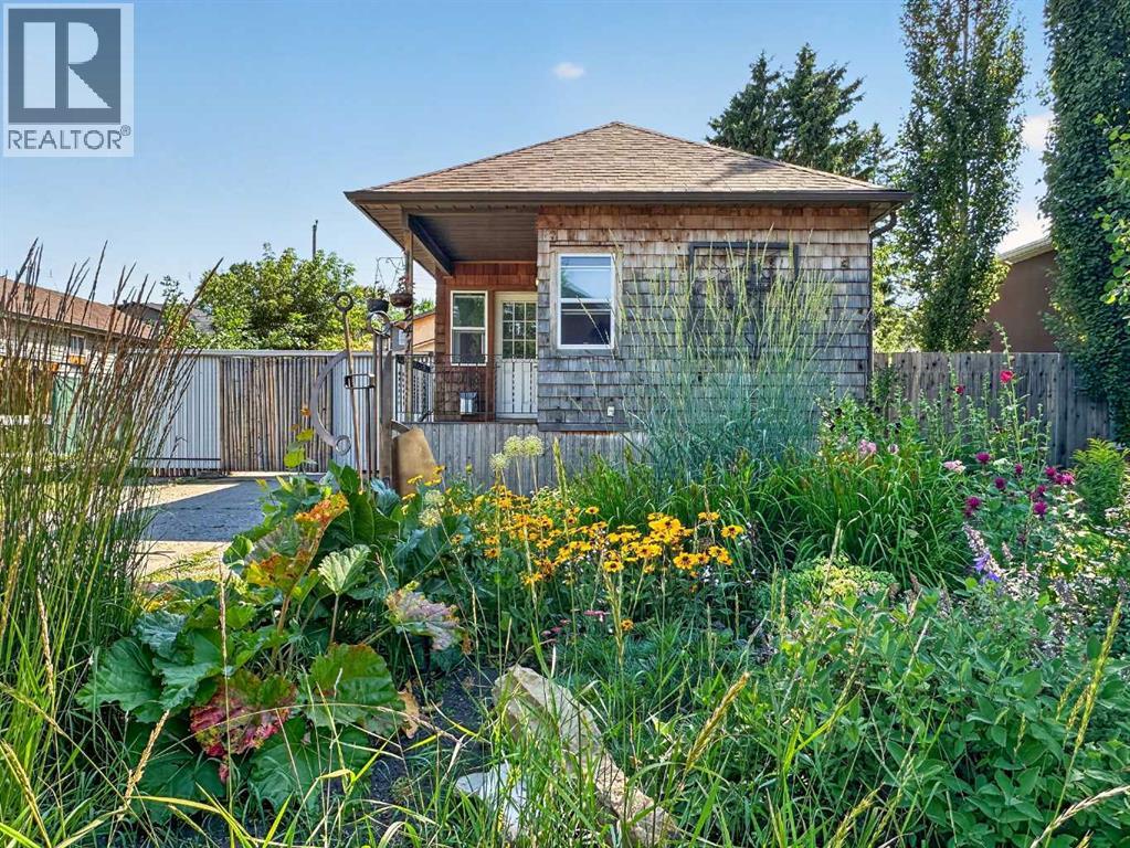 241 25 Avenue NE, Tuxedo Park, Calgary photo 2