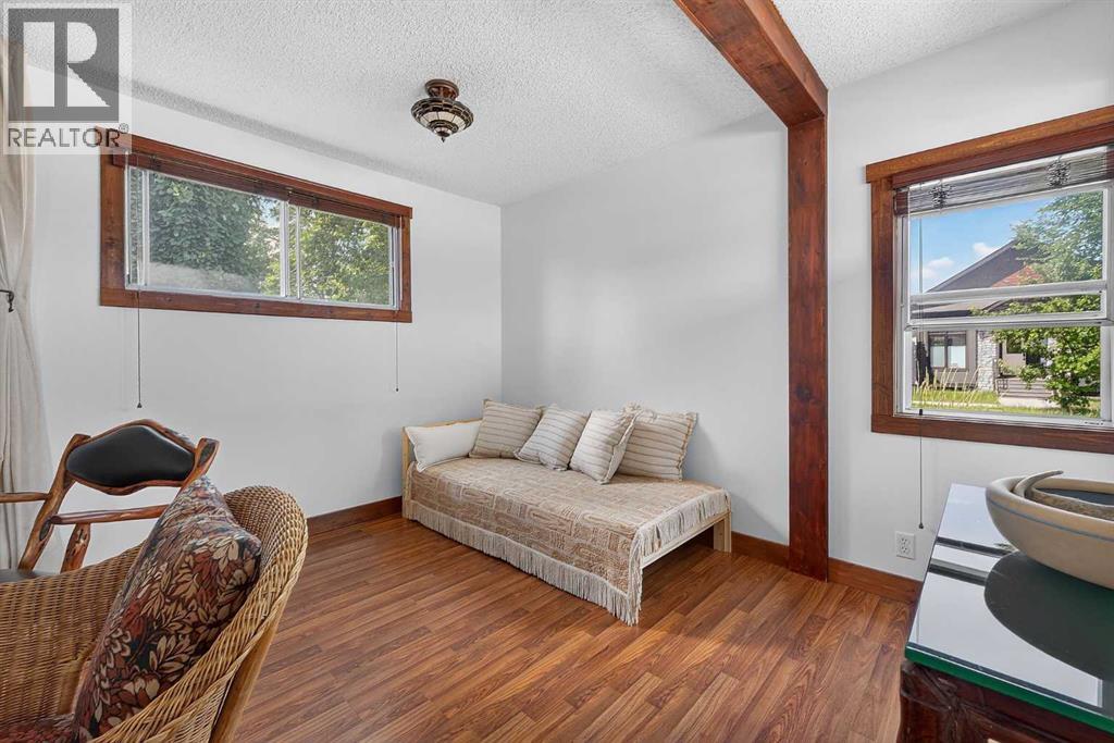 241 25 Avenue NE - Image 6