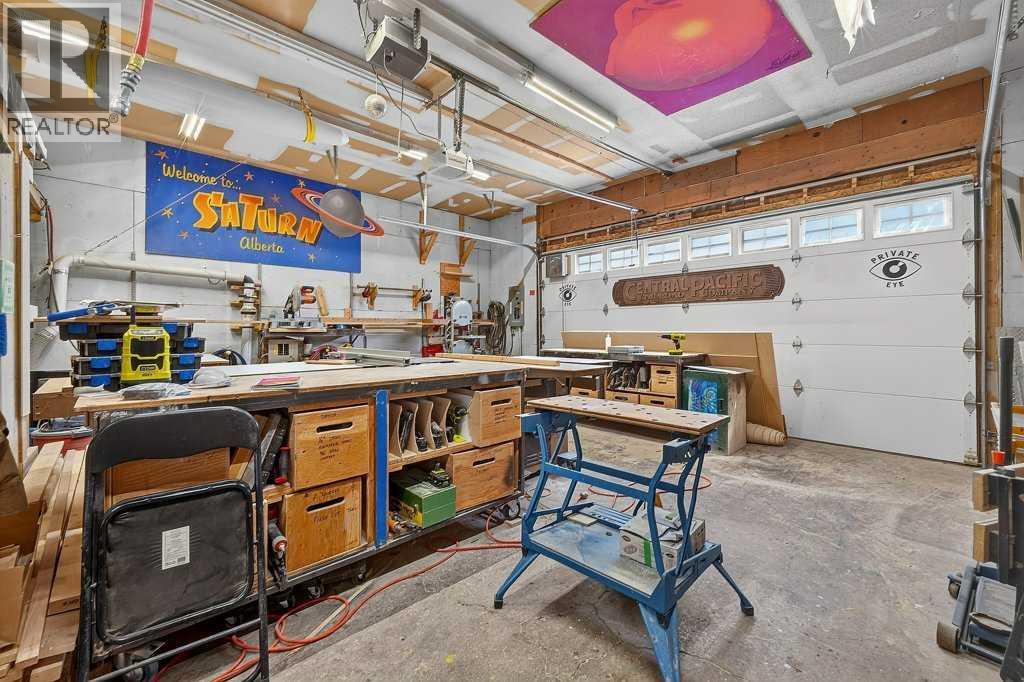 241 25 Avenue NE - Image 31