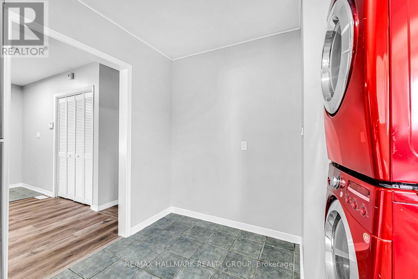 75 BRISCOE STREET - 13