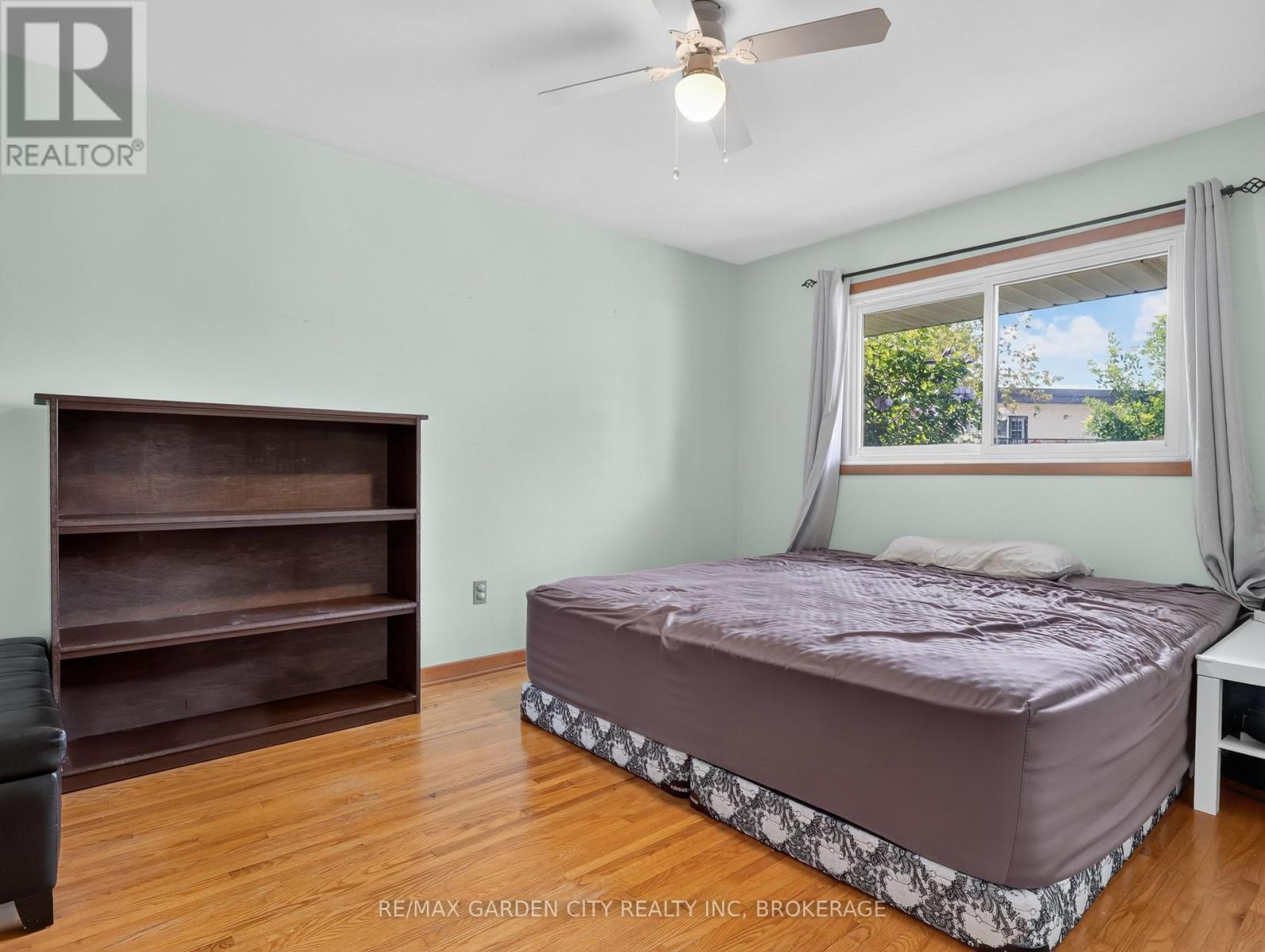 19 BLACK KNIGHT ROAD - 12