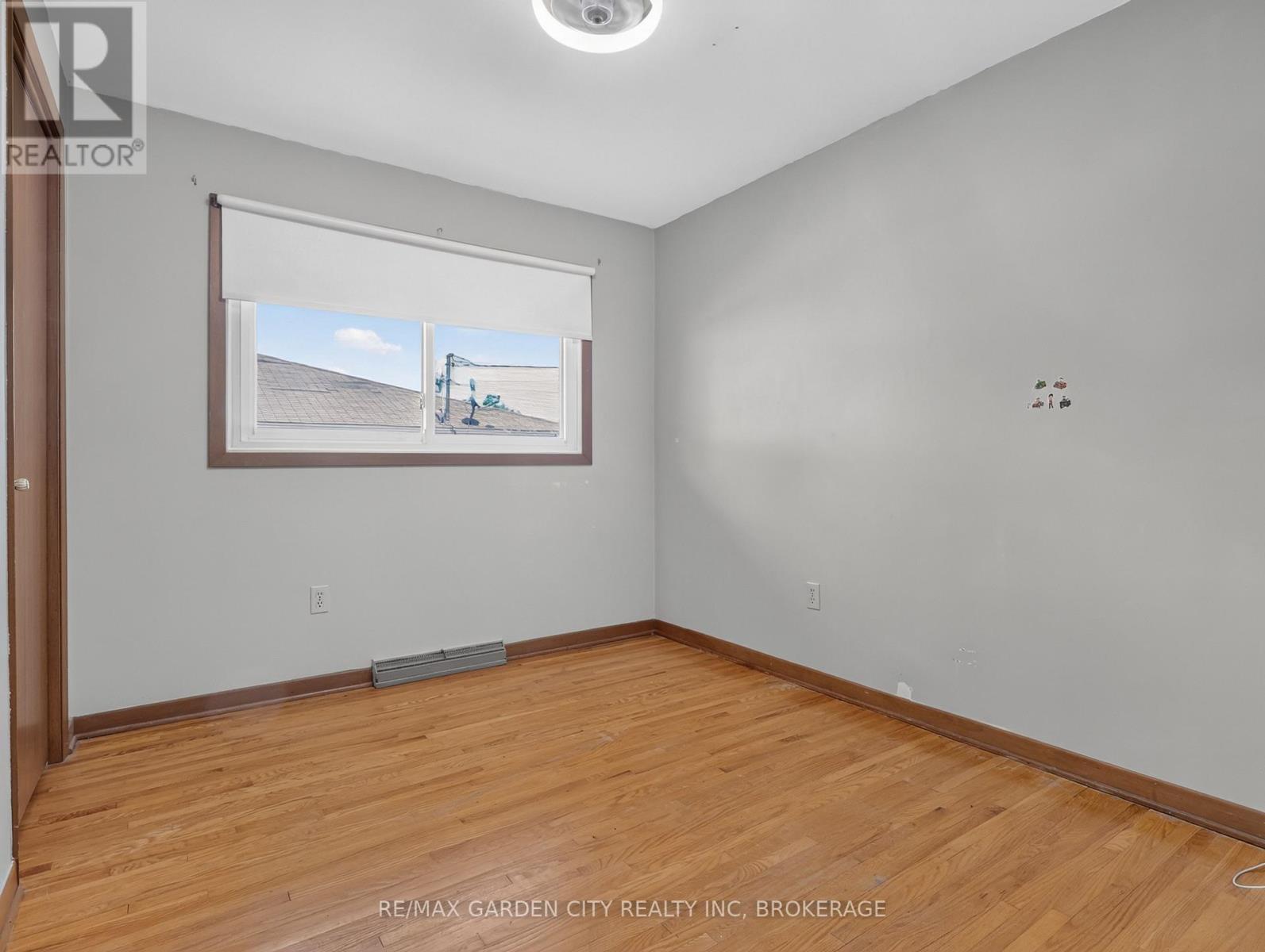 19 BLACK KNIGHT ROAD - 14