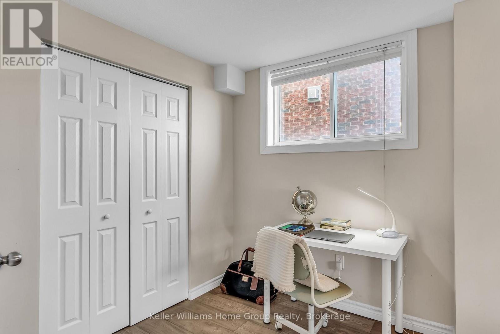 17 DUDLEY DRIVE - 42
