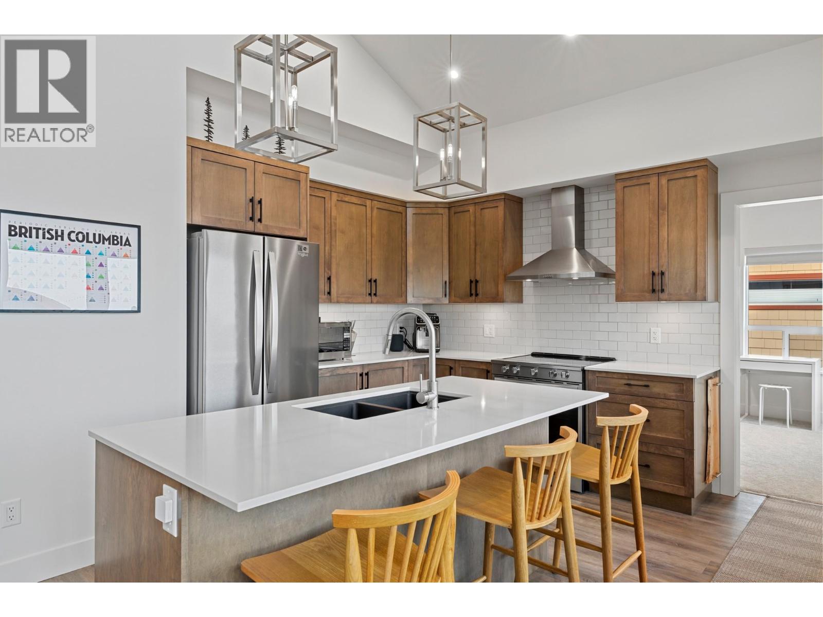 5075 Snowbird Way Unit# 8E, Big White