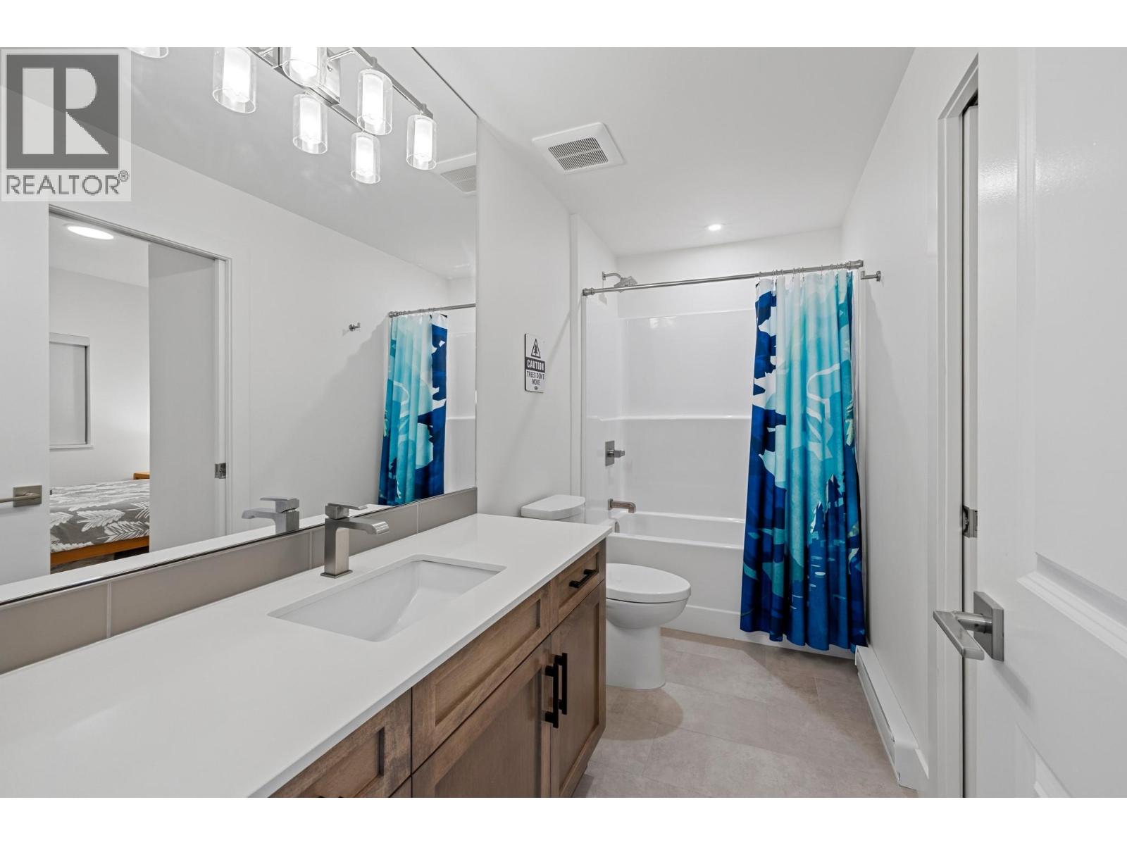5075 Snowbird Way Unit# 8E, Big White