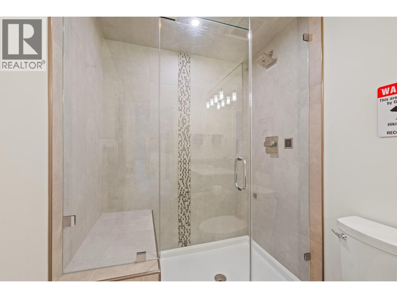 5075 Snowbird Way Unit# 8E, Big White