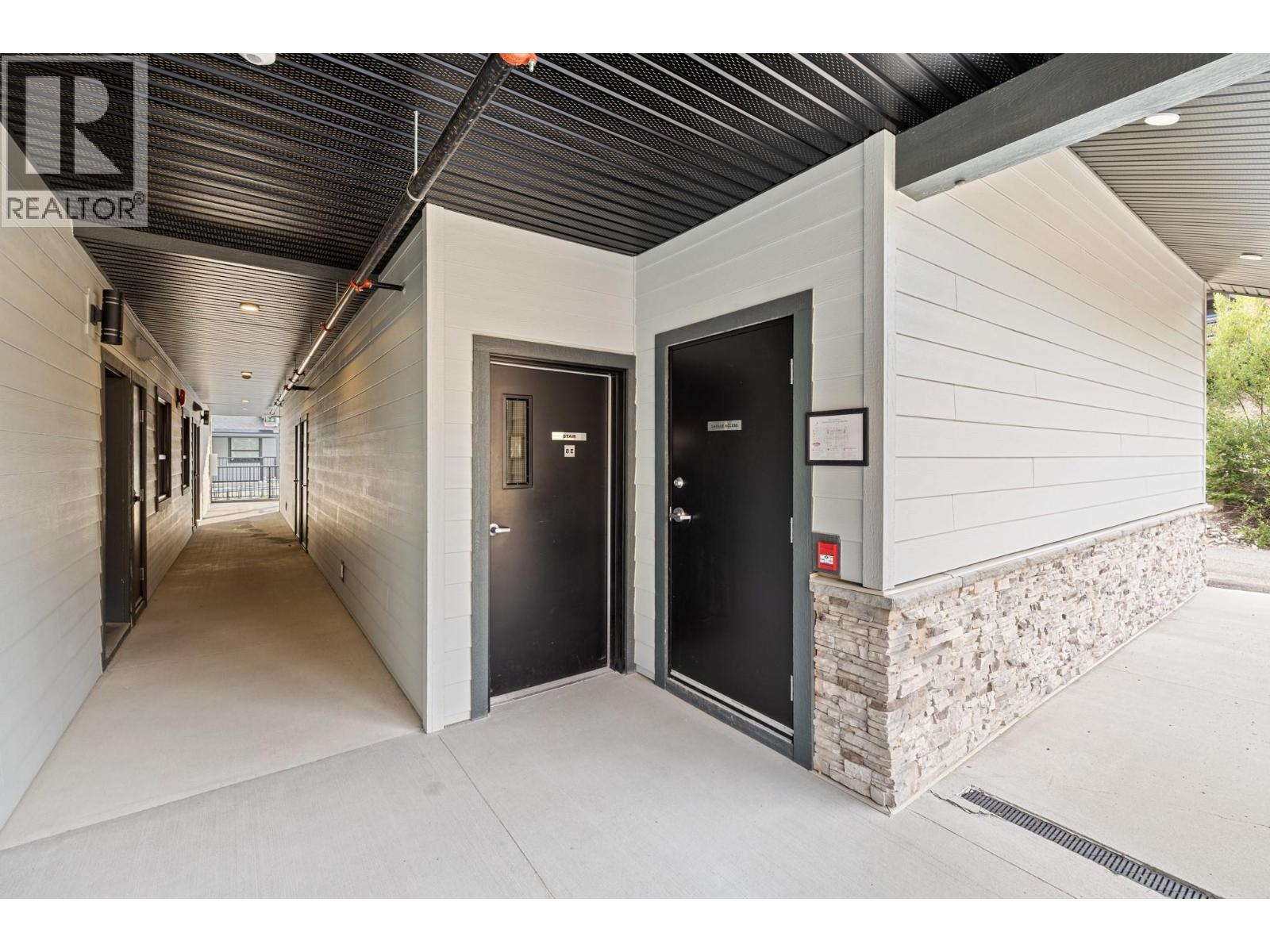 5075 Snowbird Way Unit# 8E, Big White