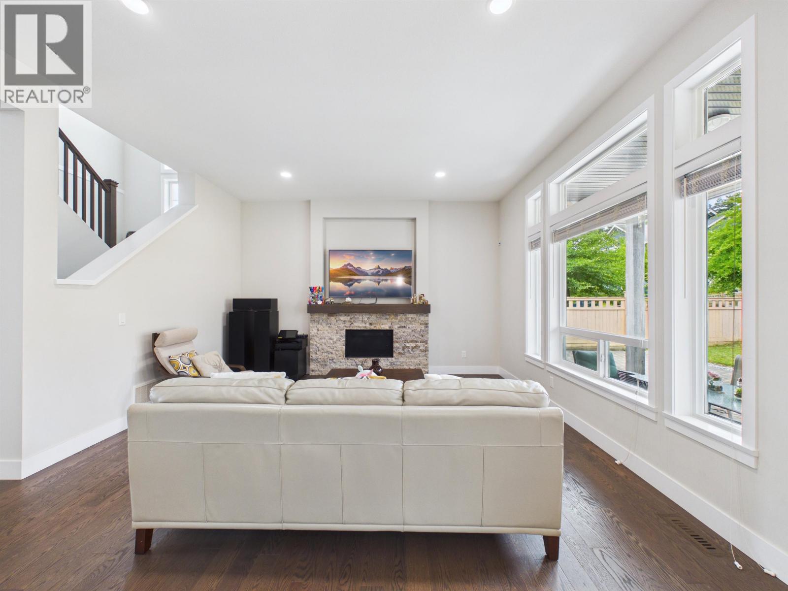 5 Bed, 4 Bath House for Sale in Coquitlam – 3501 BISHOP PLACE, Coquitlam – MLS# R3150372 - Image 50