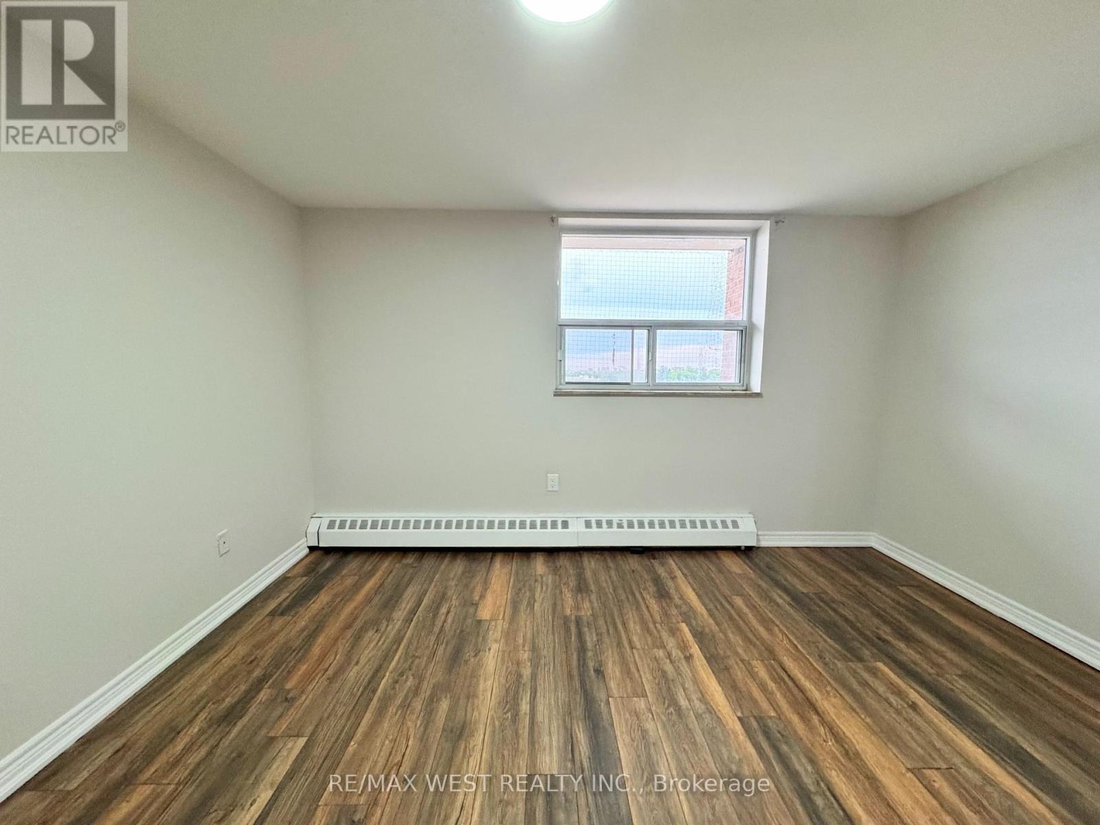 #709 3533 DERRY ROAD E - 18