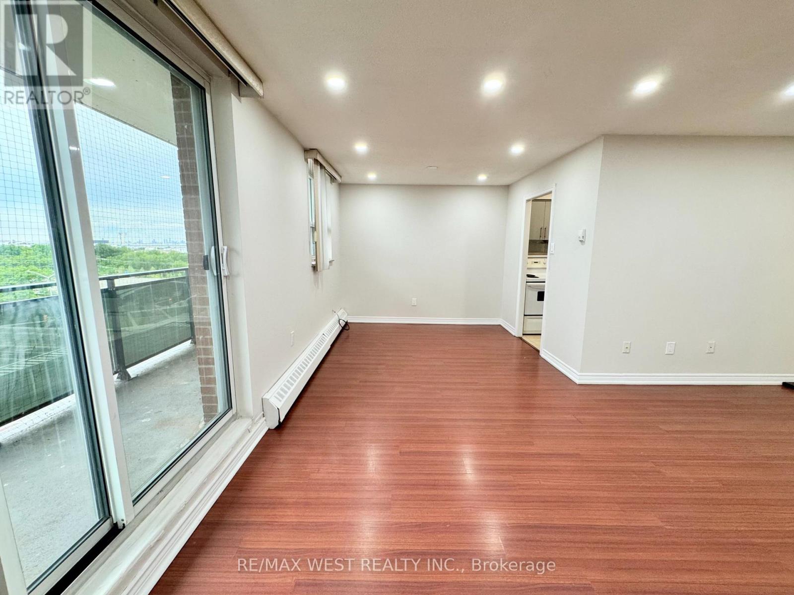 #709 3533 DERRY ROAD E - 4