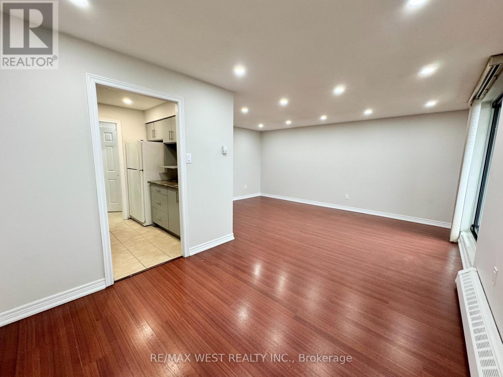 #709 3533 DERRY ROAD E - 5