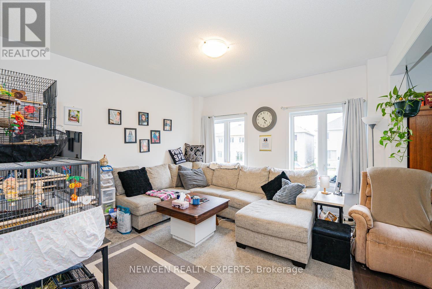 335 RIDLEY CRESCENT - 11