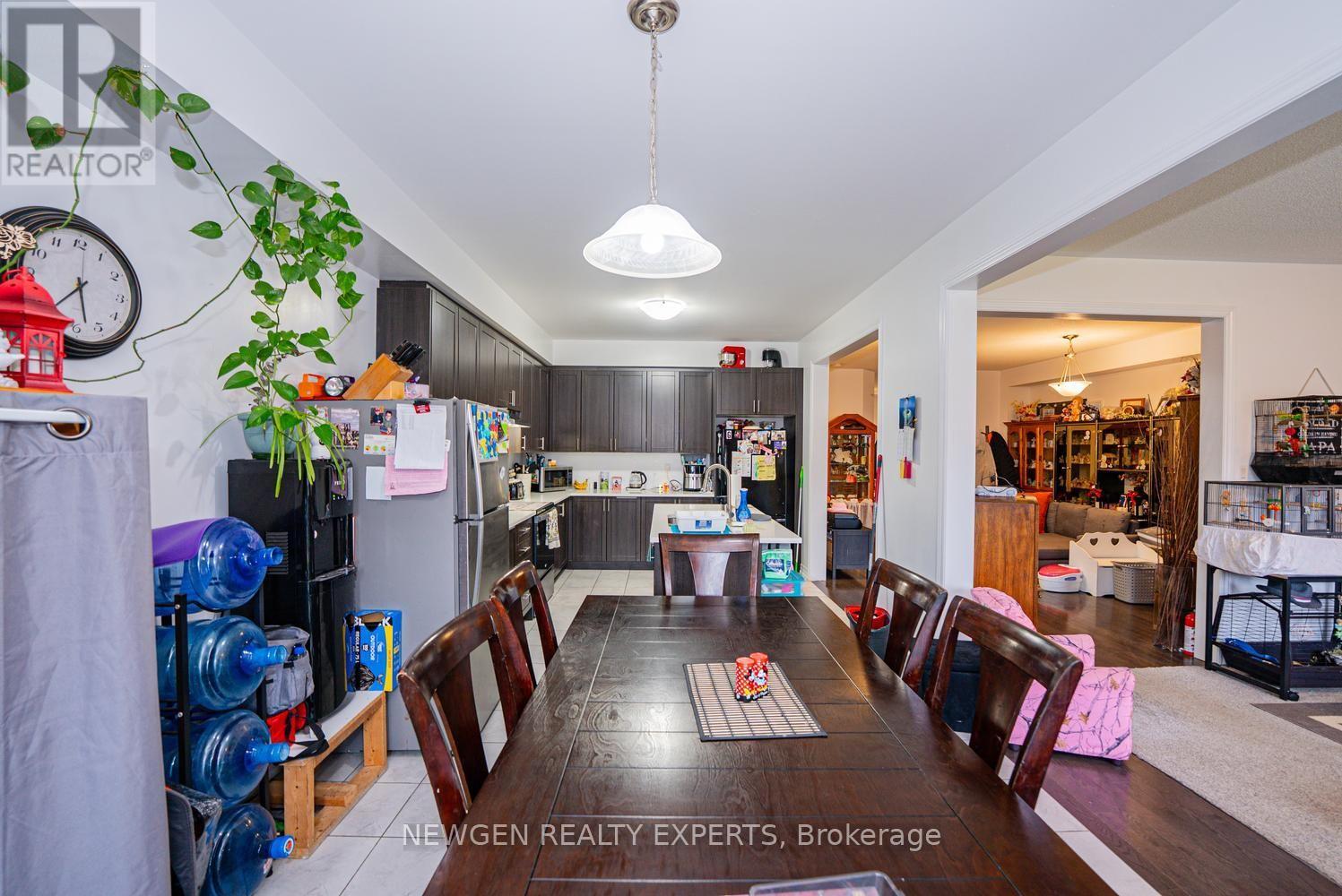 335 RIDLEY CRESCENT - 17