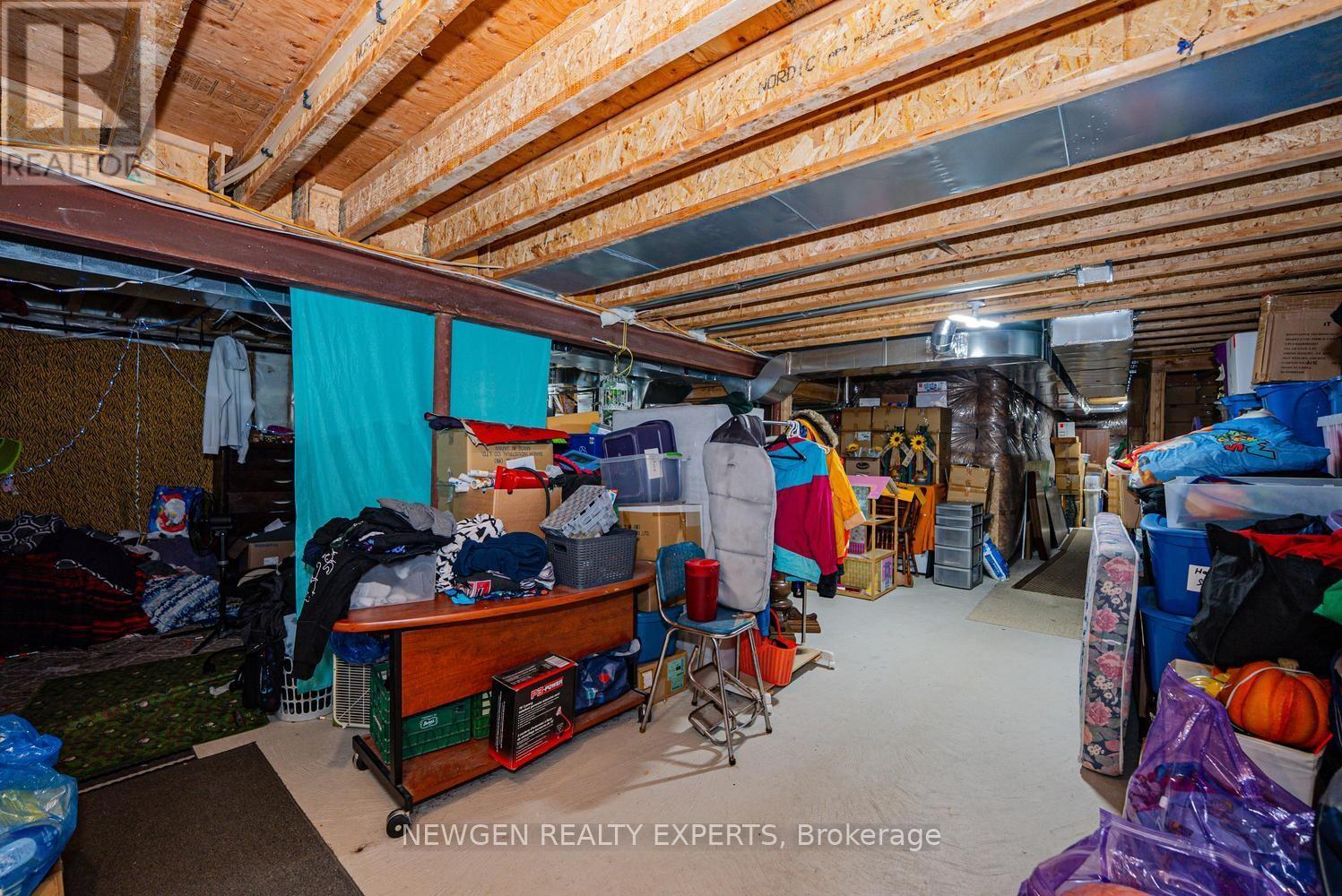 335 RIDLEY CRESCENT - 42