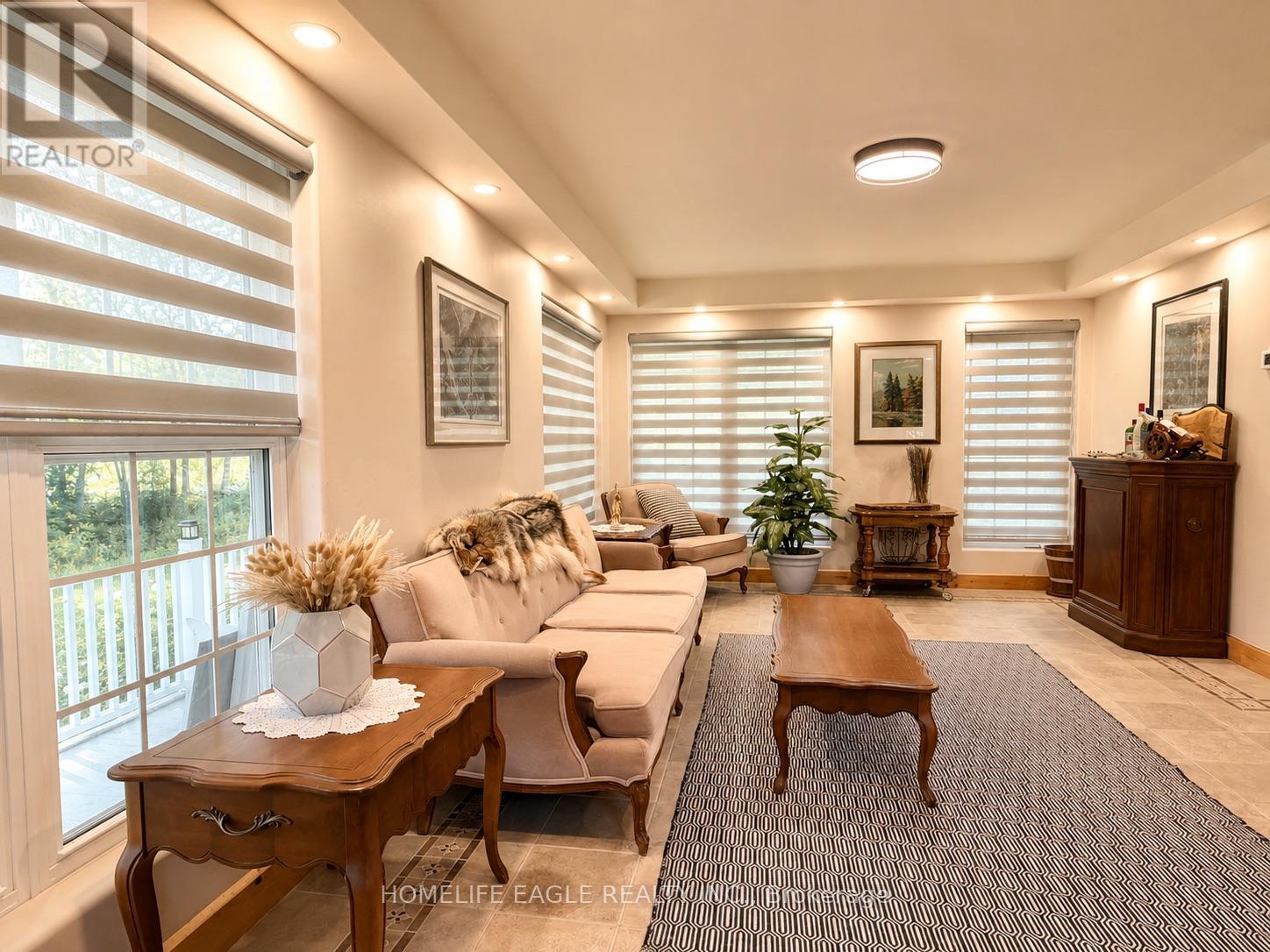 3 NORTHSHORE DRIVE - 30