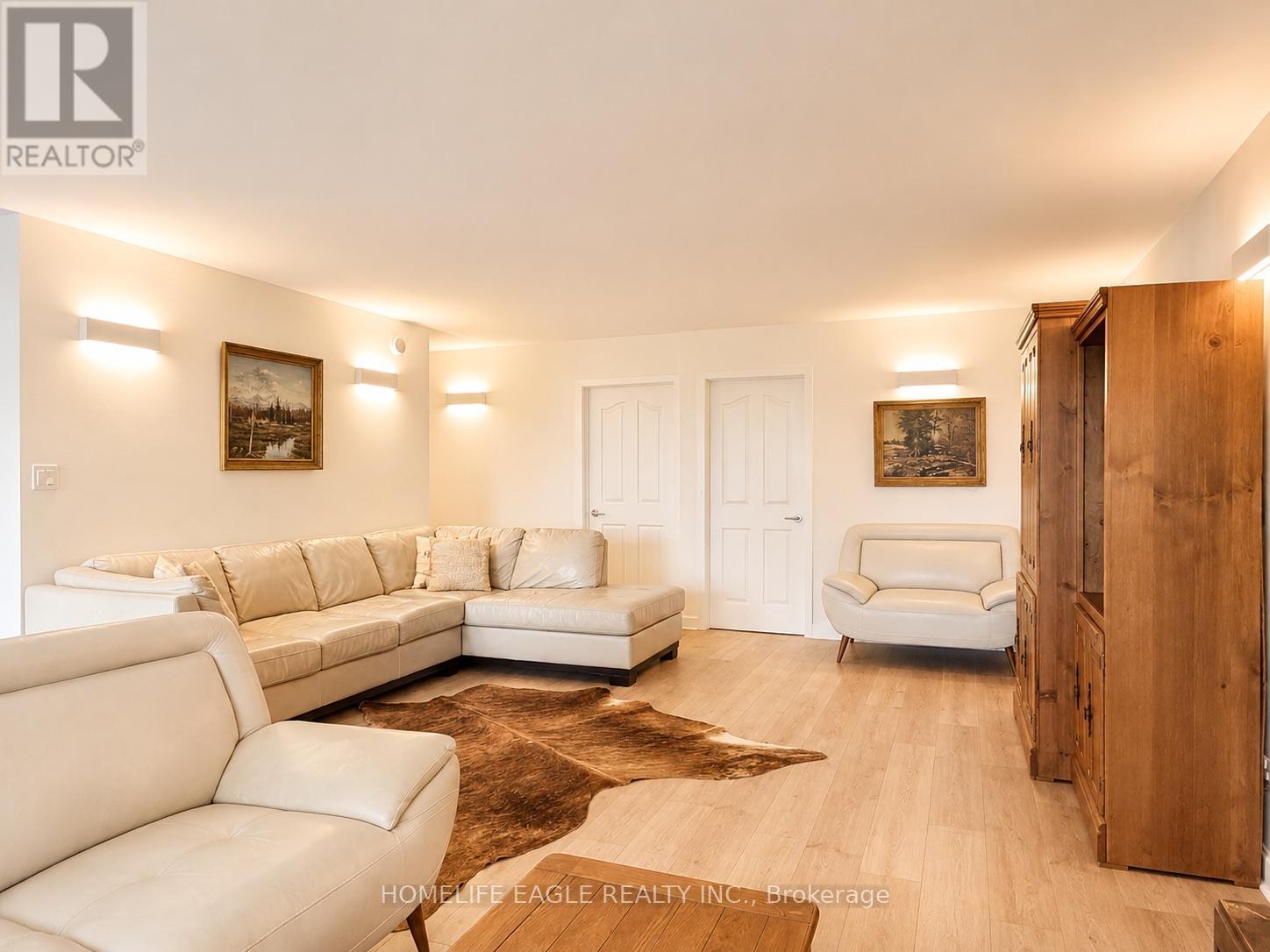 3 NORTHSHORE DRIVE - 32