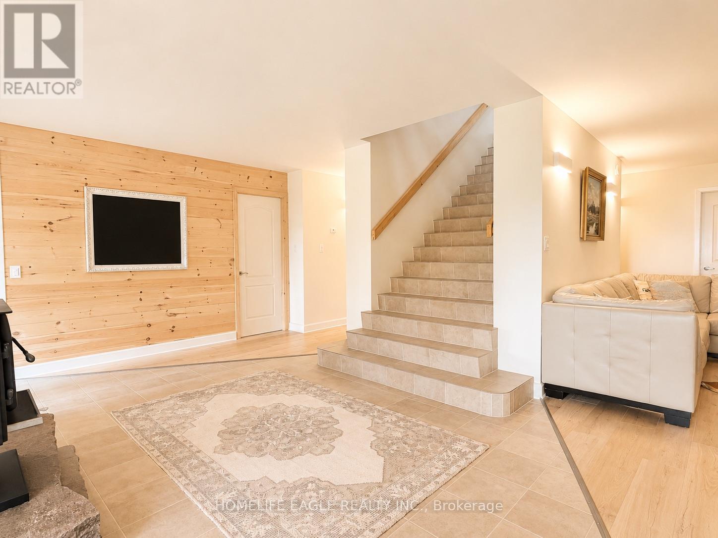 3 NORTHSHORE DRIVE - 34