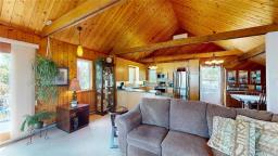Kitchen - 109 Elm Avenue E, Winnipeg Beach, MB R0C3G0 Photo 11