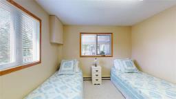 109 Elm Avenue E, Winnipeg Beach, MB R0C3G0 Photo 37