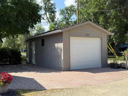 109 Elm Avenue E, Winnipeg Beach, MB R0C3G0 Photo 42