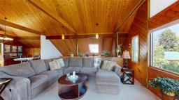 Living room - 109 Elm Avenue E, Winnipeg Beach, MB R0C3G0 Photo 9