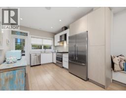 210 W 5th Street, North Vancouver, BC V7M1K1 Photo 13