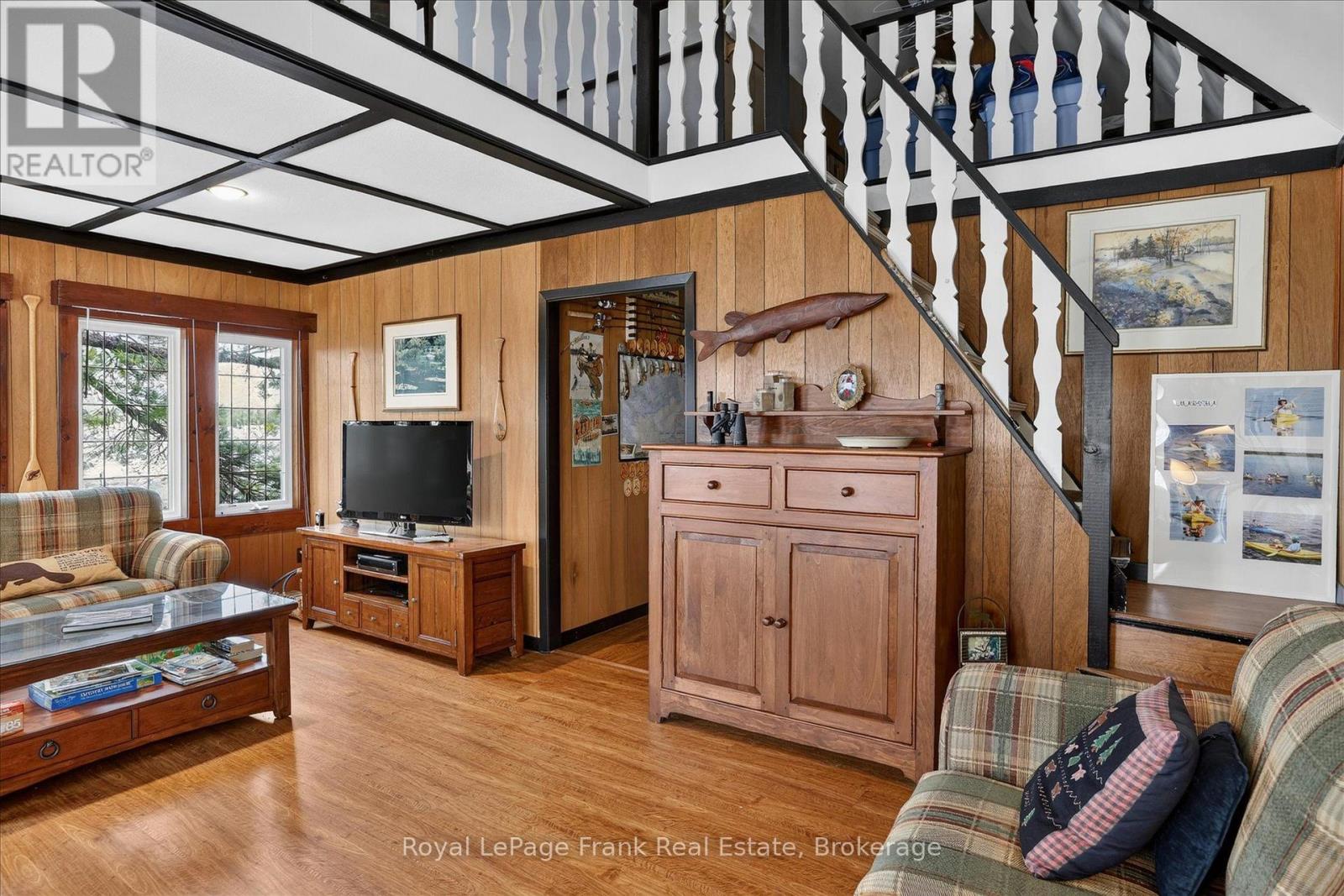 1550 ISLAND 85 STONEY LAKE - 19