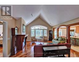 Dining room - 581 Plane Tree Drive, London North, ON N6G5M7 Photo 12