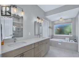 8740 Oyster River Way, Black Creek, BC V9J1K3 Photo 38
