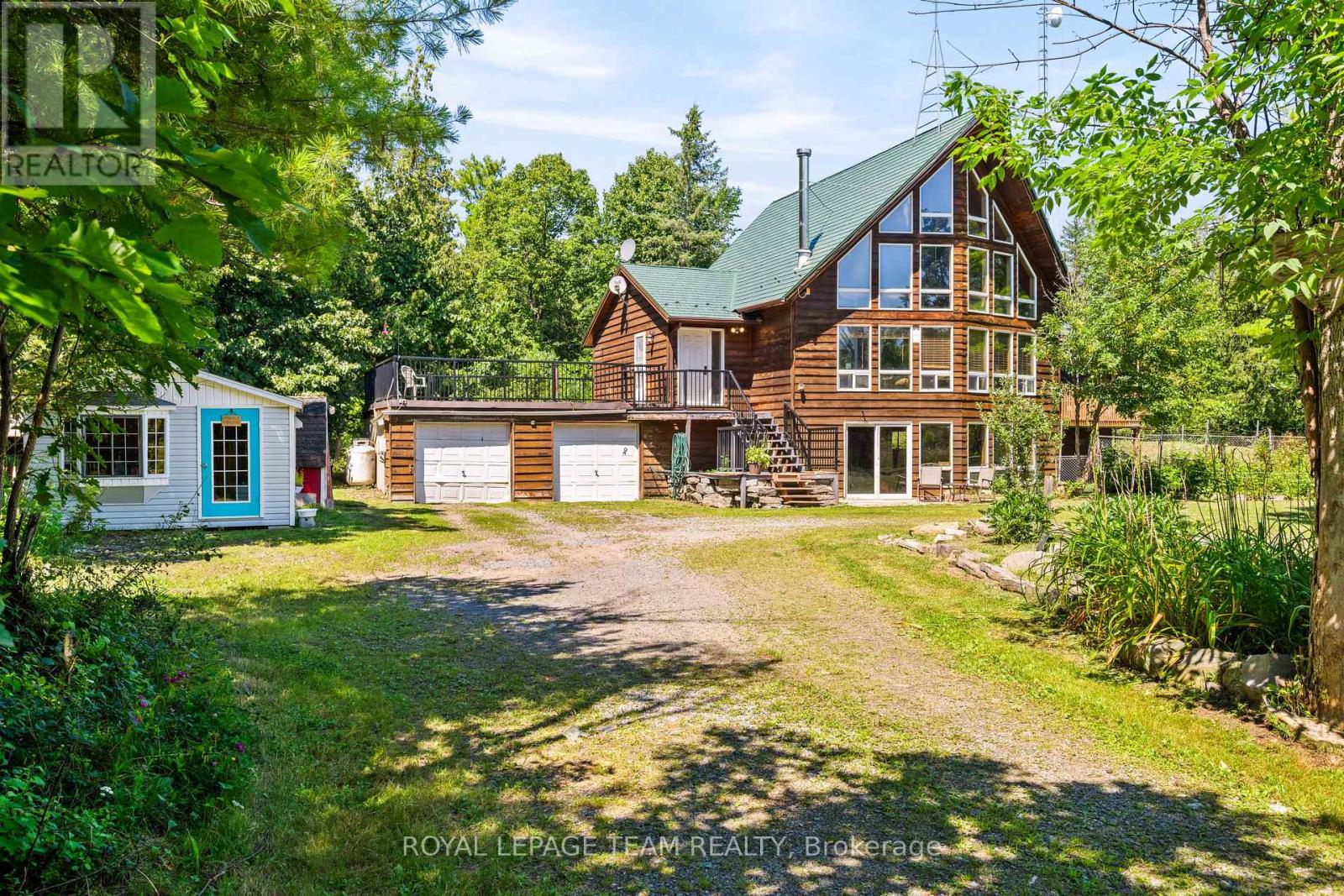 4984 DUNROBIN ROAD - 1