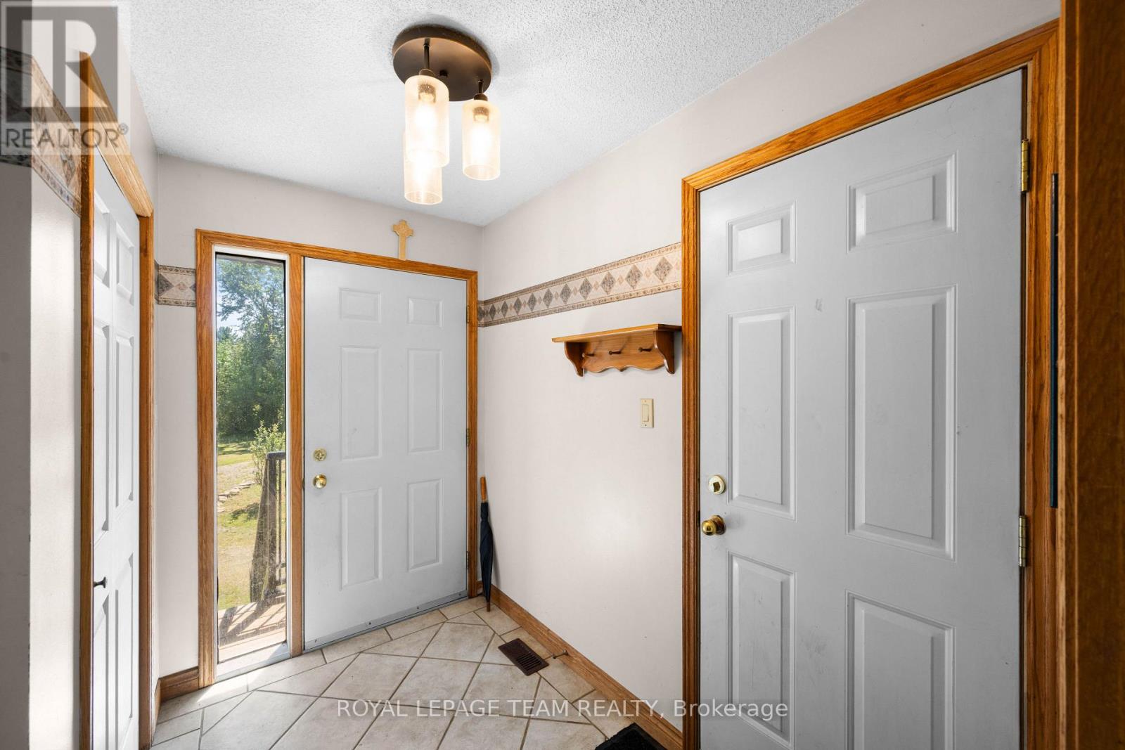 4984 DUNROBIN ROAD - 8