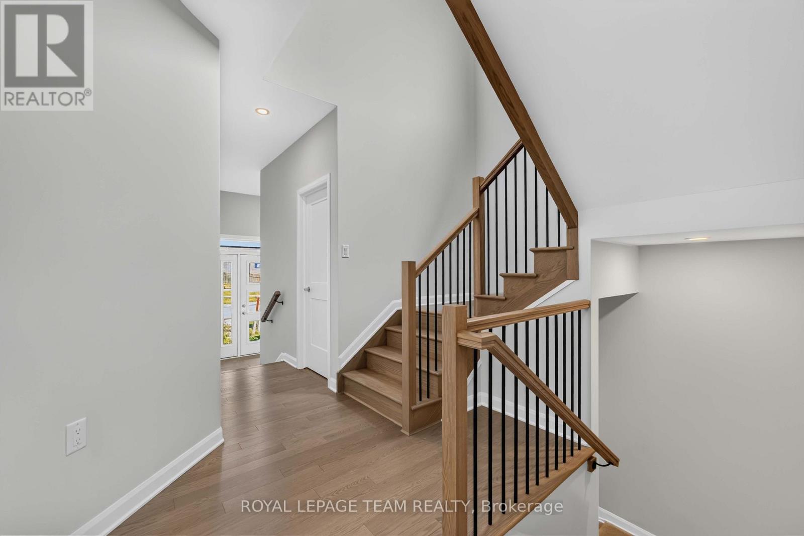 902 LOCOMOTION LANE - 2