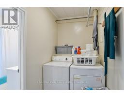 Laundry room - 128 James Street, Bracebridge, ON P1L2B6 Photo 10
