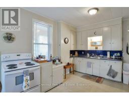 Bedroom 2 - 128 James Street, Bracebridge, ON P1L2B6 Photo 12