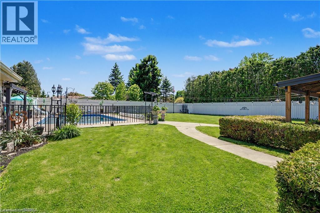 52 LORNE Avenue - 22