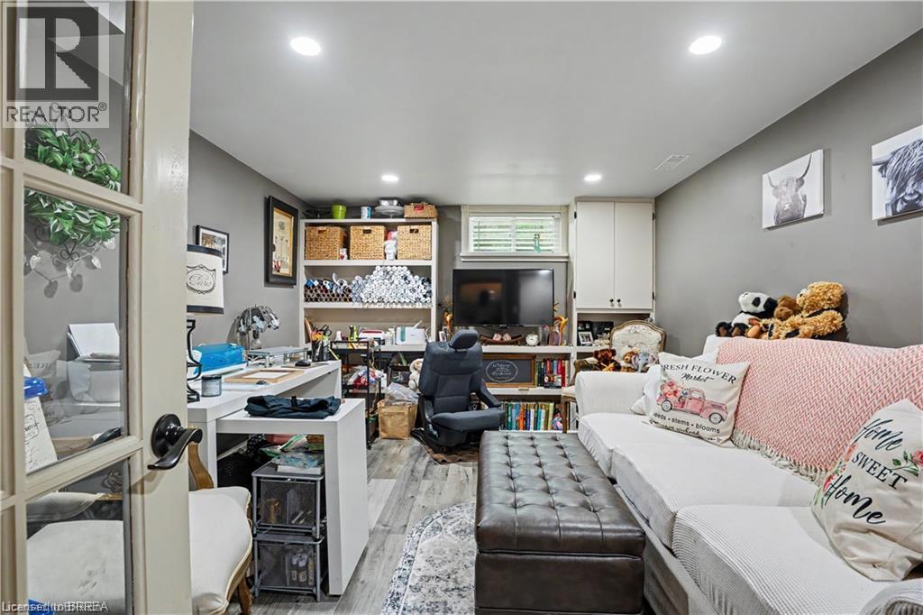 52 LORNE Avenue - Image 17