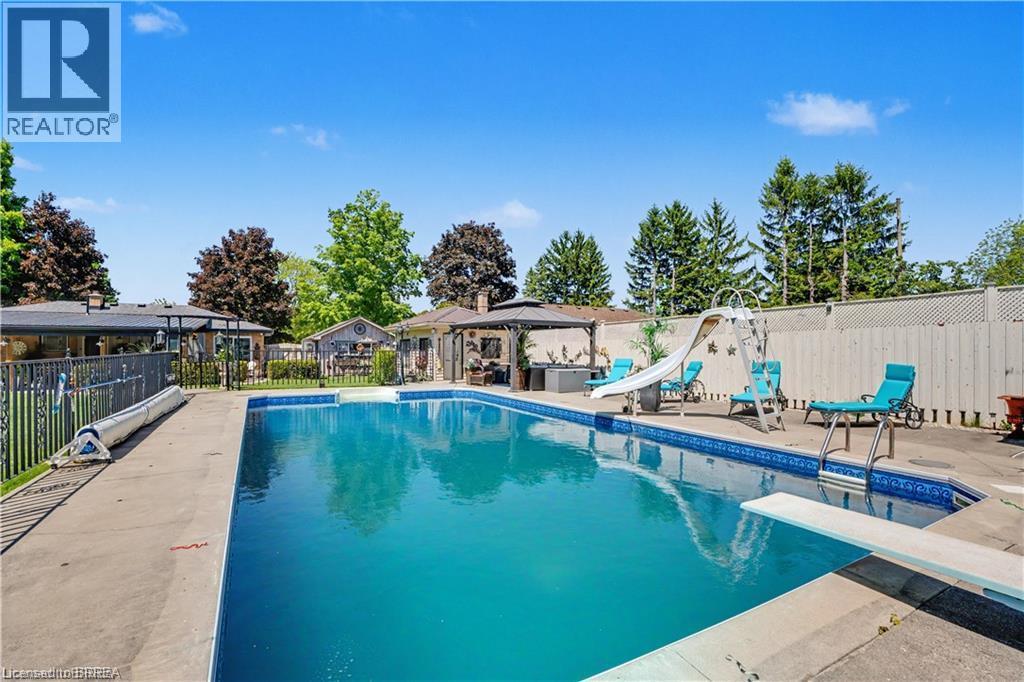 52 LORNE Avenue - 21