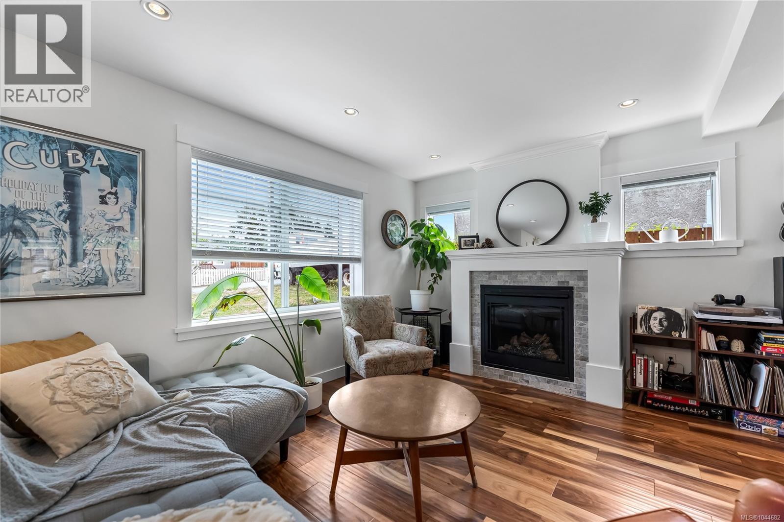 57 Sims Ave - Image 7