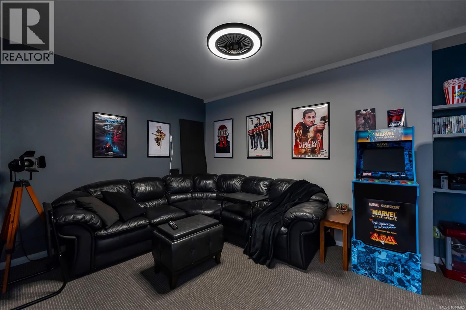 57 Sims Ave - 23