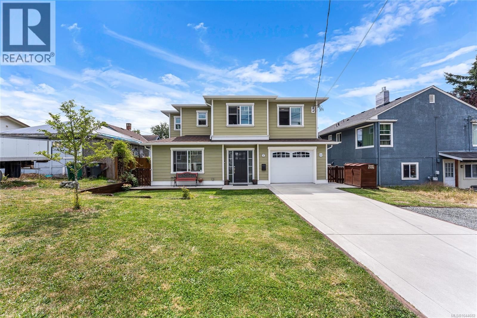 57 Sims Ave - Image 40