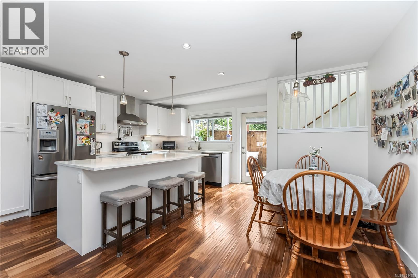 57 Sims Ave - 8
