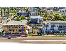 623 Clement Avenue, Kelowna, BC V1Y7C7 Photo 12